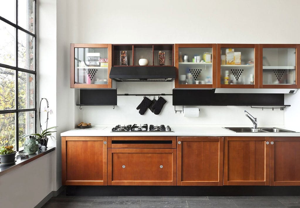 knobs, pulls and handles