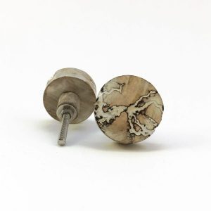 round natural wood knob 5 600x600