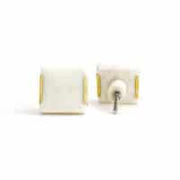 DSC 1572 White square marble with brass trim knob