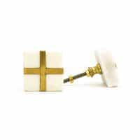 DSC 3296 White marble square with brass cross knob