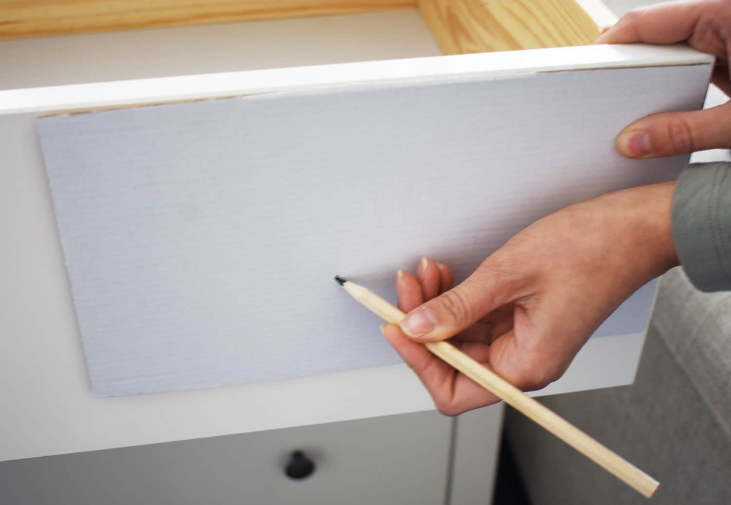 How to install cabinet knobs, cabinet handles & pulls