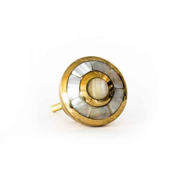 Brass Eye Shell Knob