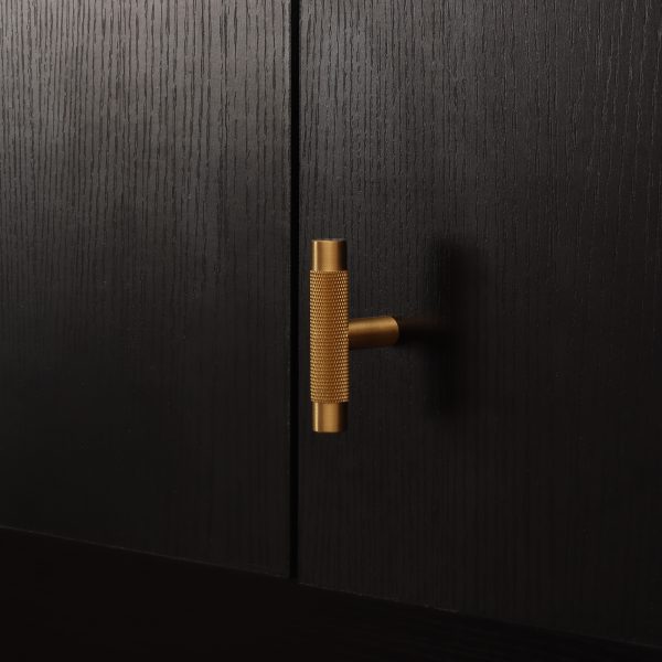 Filby - Knurled Brushed Brass Pull - Brushed Brass Pull