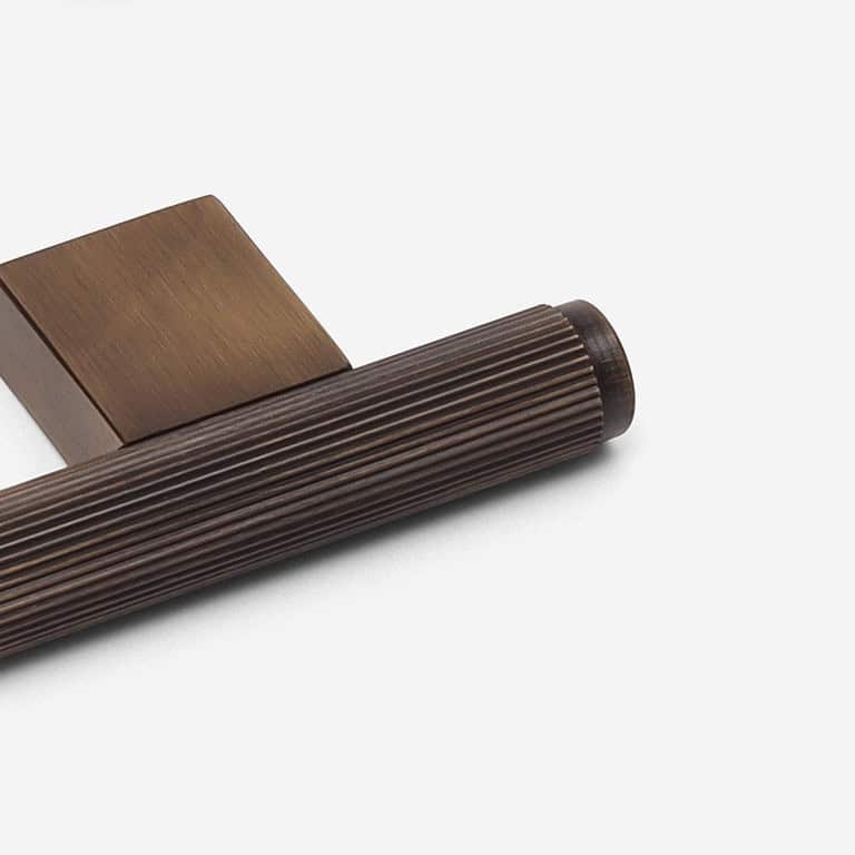 Smart 18 Genoa - Knurled Antique Bronze Brass T-Bar Pull - Architectural Hardware - Knurled Antique Bronze Brass T-Bar Pull