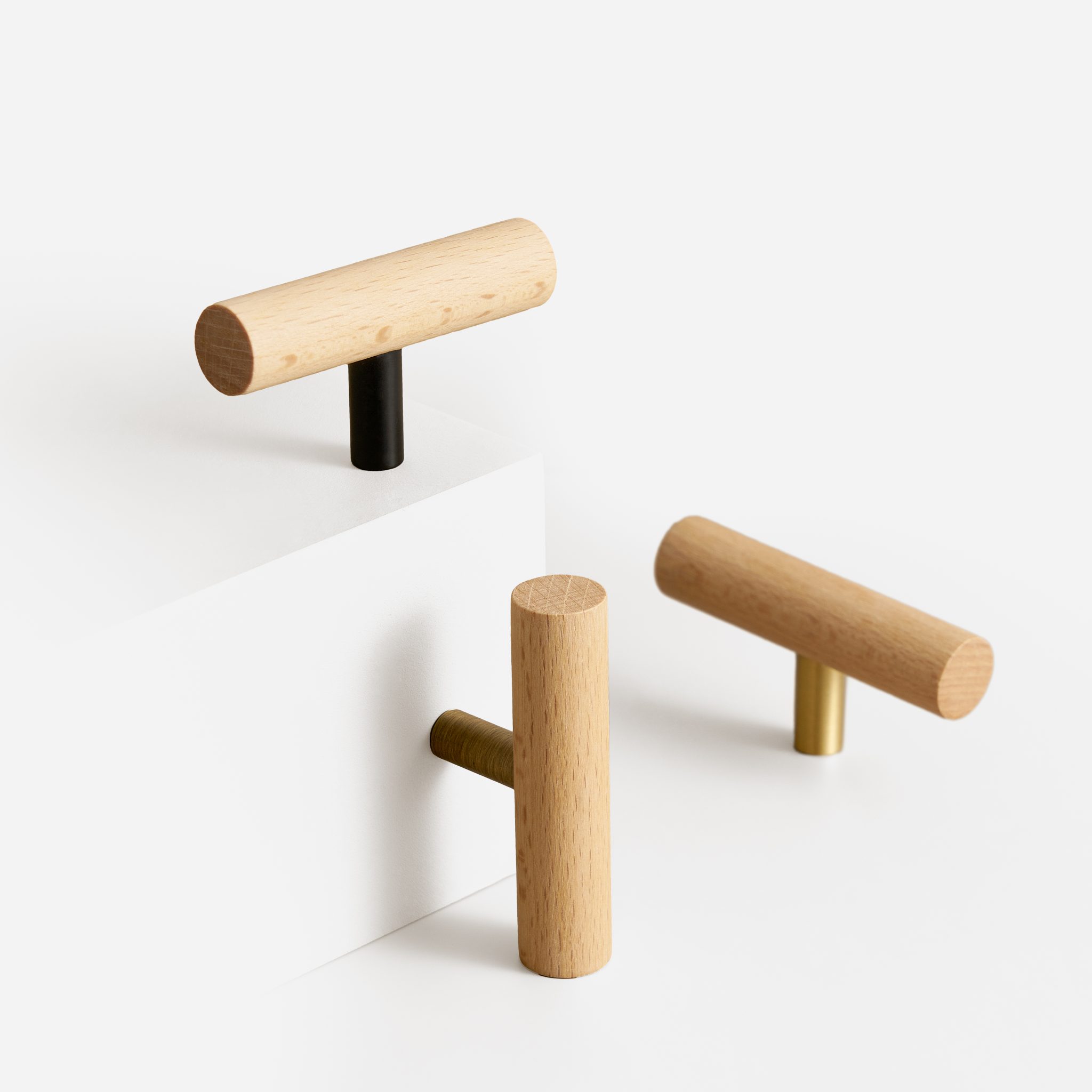 Torgny - Beech Wood and Matte Brass Pull - Architectural Hardware - Matte Brass