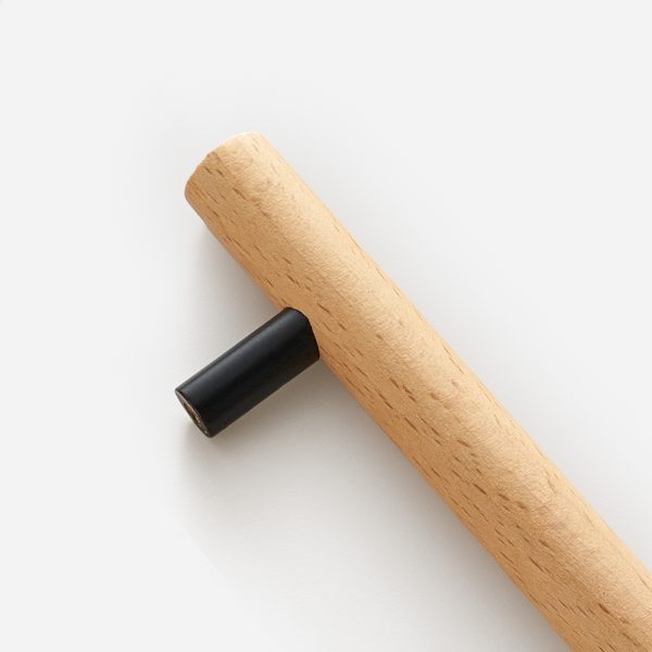 Torgny - Beech Wood and Matte Black Brass Handle - Matte Black