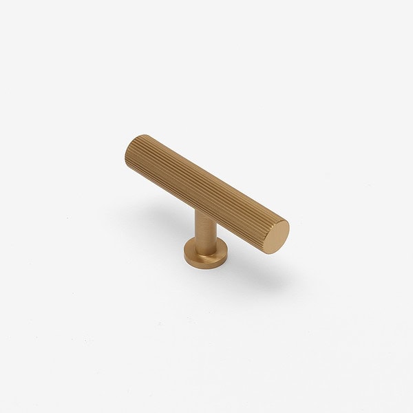 Qena - Linear Brushed Brass Pull - Linear Brushed Brass Pull