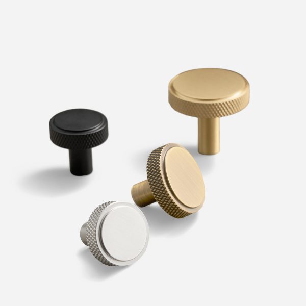 Lija - Knurled Brass Matte Black Knob - Matte Black Brass