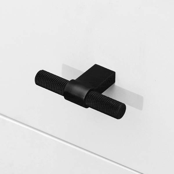 Oslo - Matte Black Brass Knurled Pull - Matte Black
