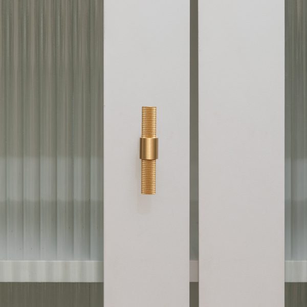 Oslo - Brushed Brass Knurled Pull - Brushed Brass