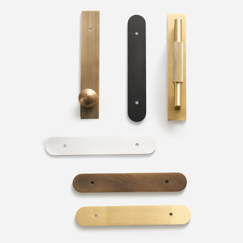 Backplates: The Secret Sauce Your Cabinets Are Begging For 11 Backplates: The Secret Sauce Your Cabinets Are Begging For - Backplates