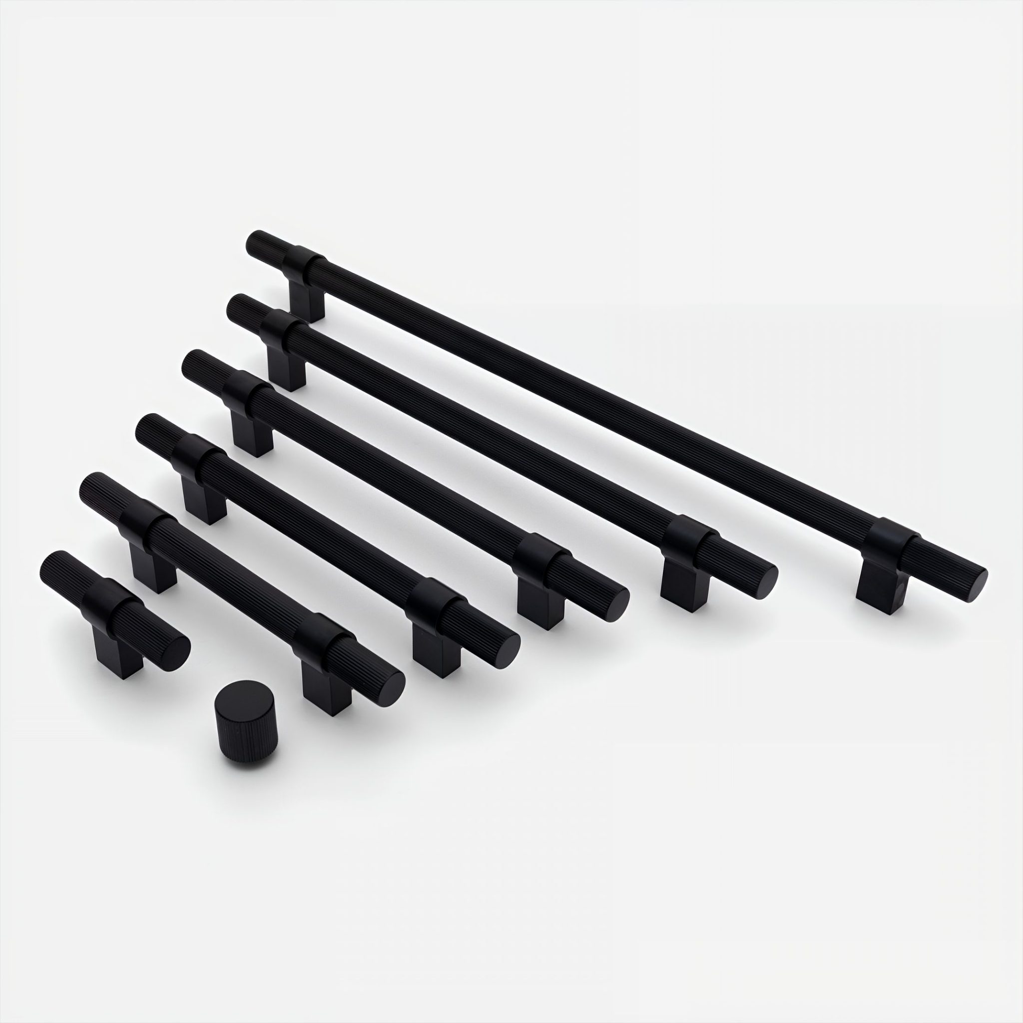 Midas - Matte Black Brass Linear Knurled Handle - Architectural Hardware - Matte Black Brass