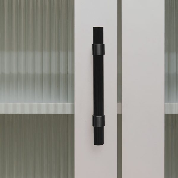 Midas - Matte Black Brass Linear Knurled Handle - Architectural Hardware - Matte Black Brass