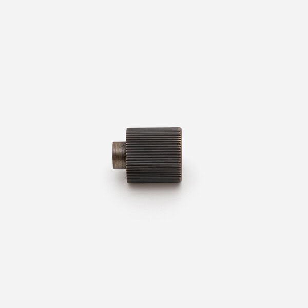 Midas - Matte Black Brass Linear Knurled Handle - 163mm
