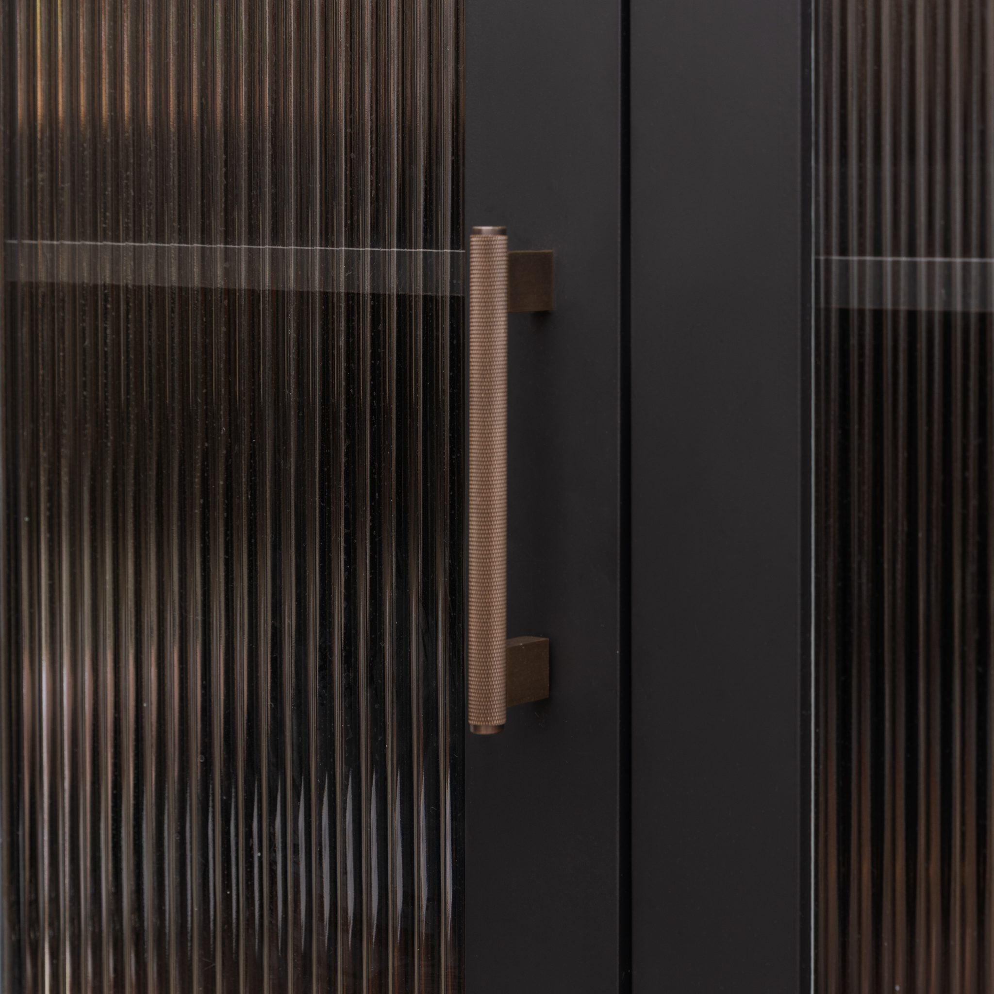 Lecce - Knurled Matte Black Brass Handle - Architectural Hardware - Matte Black Brass
